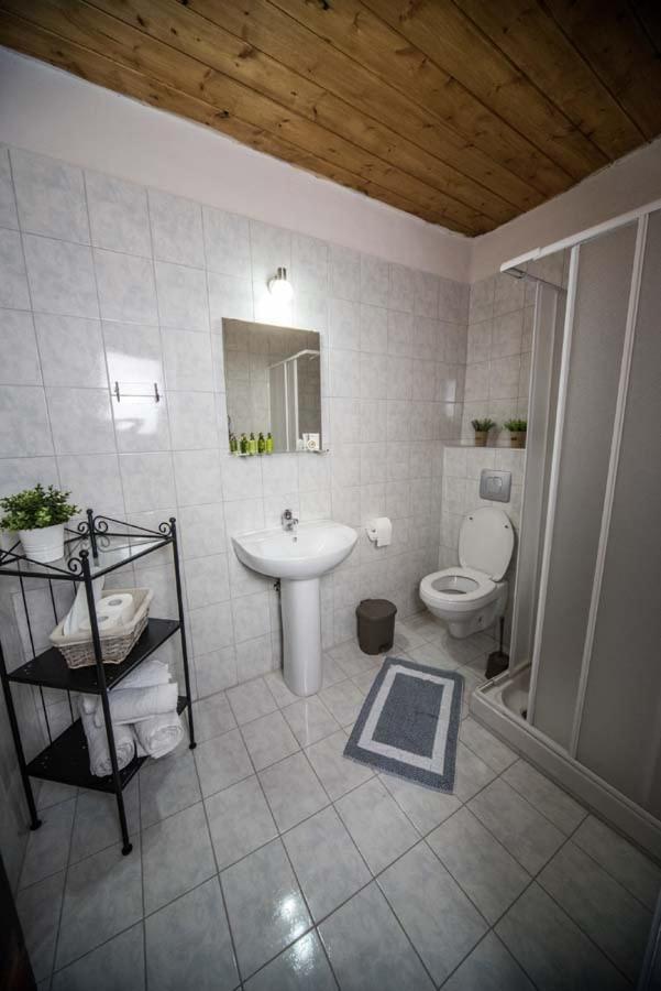 Guesthouse Nefeli Agios Athanasios  Bagian luar foto