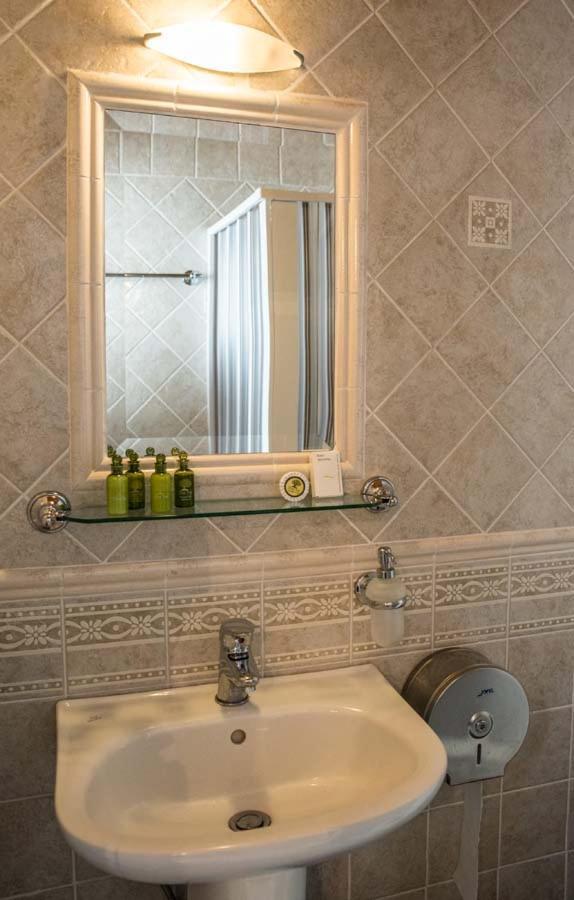 Guesthouse Nefeli Agios Athanasios  Bagian luar foto